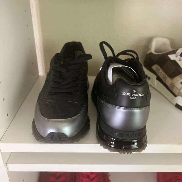 Louis Vuitton Men Sneakers Size 8 - Picture 3 of 10